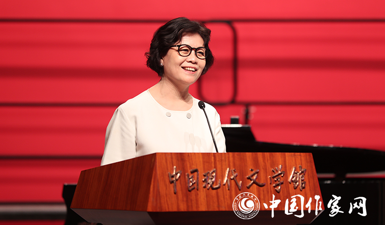 中国作协主席铁凝在第七届鲁迅文学奖颁奖典礼上的致辞